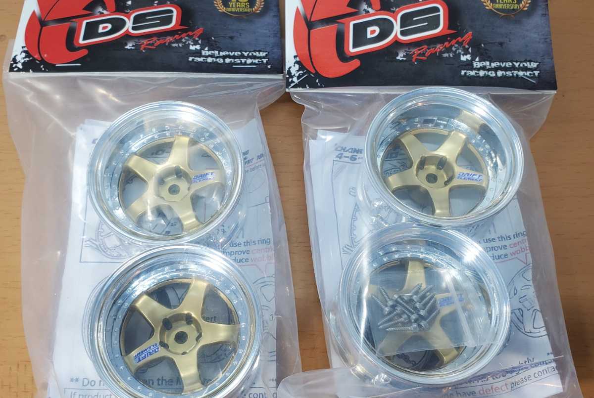 最後の1セットＤＳレーシングドリフト用ホイール１台分 可変オフセット 5本スポーク、ゴールドフェイス 激レア ＤＥー017_1