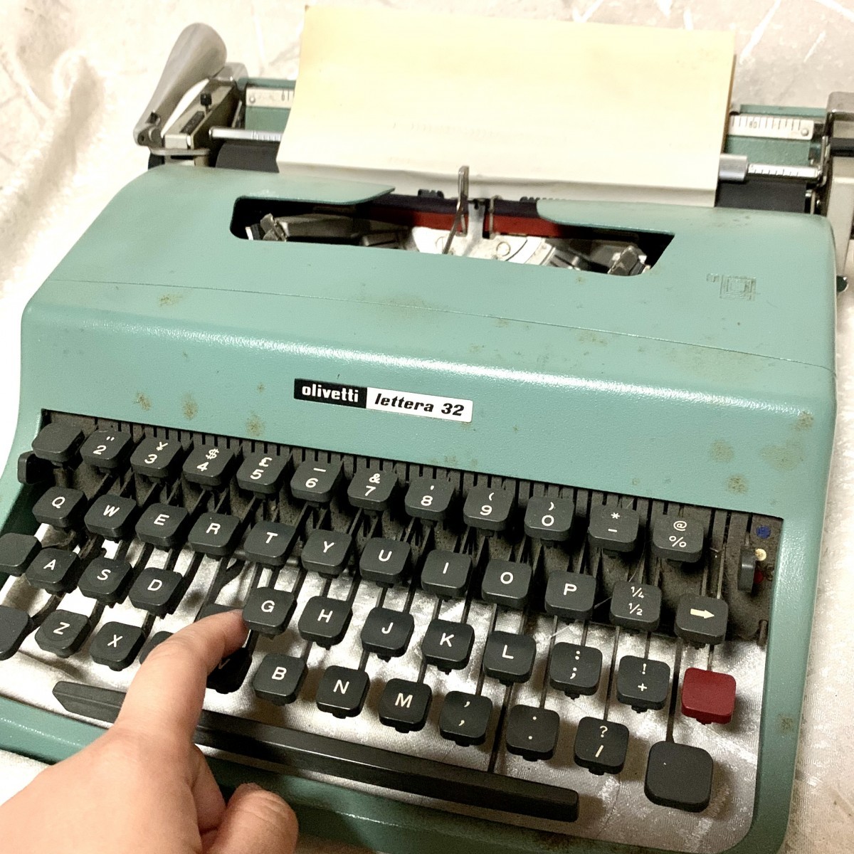 ジャンク【オリベッティ/olivetti】 lettera 32 タイプライター