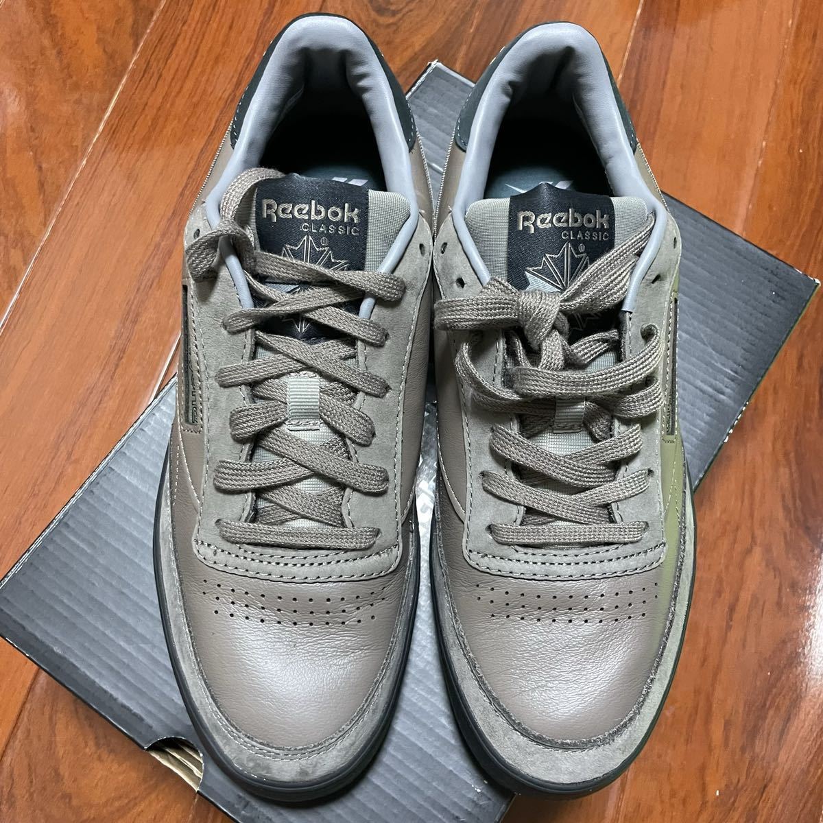 新品未使用 リーボック Reebok クラブシー CLUB C FVS 81 ヴァイナル アーカイブ VAINL ARCHIVE リーボック エイティーワン EIGHTYONE