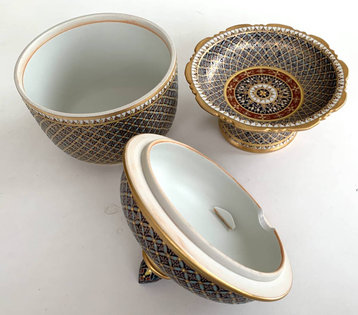 ベンジャロン焼き タイ 陶器 壺 14×H18cm 高台付き皿 14×H6.5cm セット 