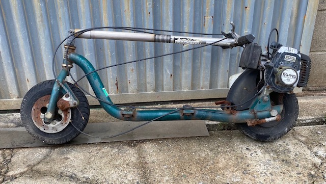 TS-111 GO-PED ゴーペット エンジン付キックボード ビックフット 中古 