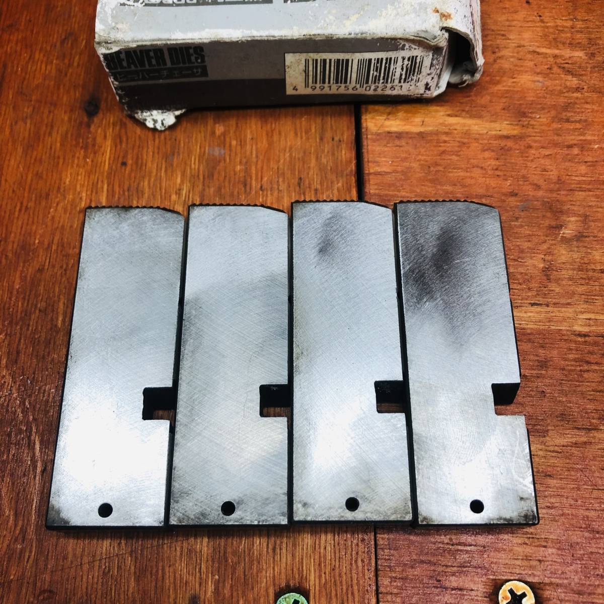 アサダ　管用テーパーねじ用チェーザ　ＡＴ１／２　－３／４　ステンレス管用　HSS NO.89203 中古 〇アサダ Asada チェーザ AT1&frasl;2～3&frasl;4 ねじ用チェーザ 等 5箱まとめ