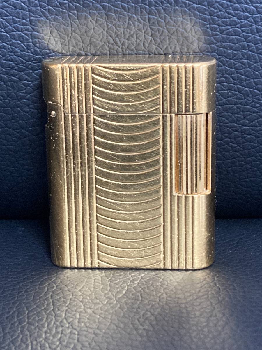 ☆　S.T.Dupont デュポンライター　フランス製　ゴールド　ジャンク　☆