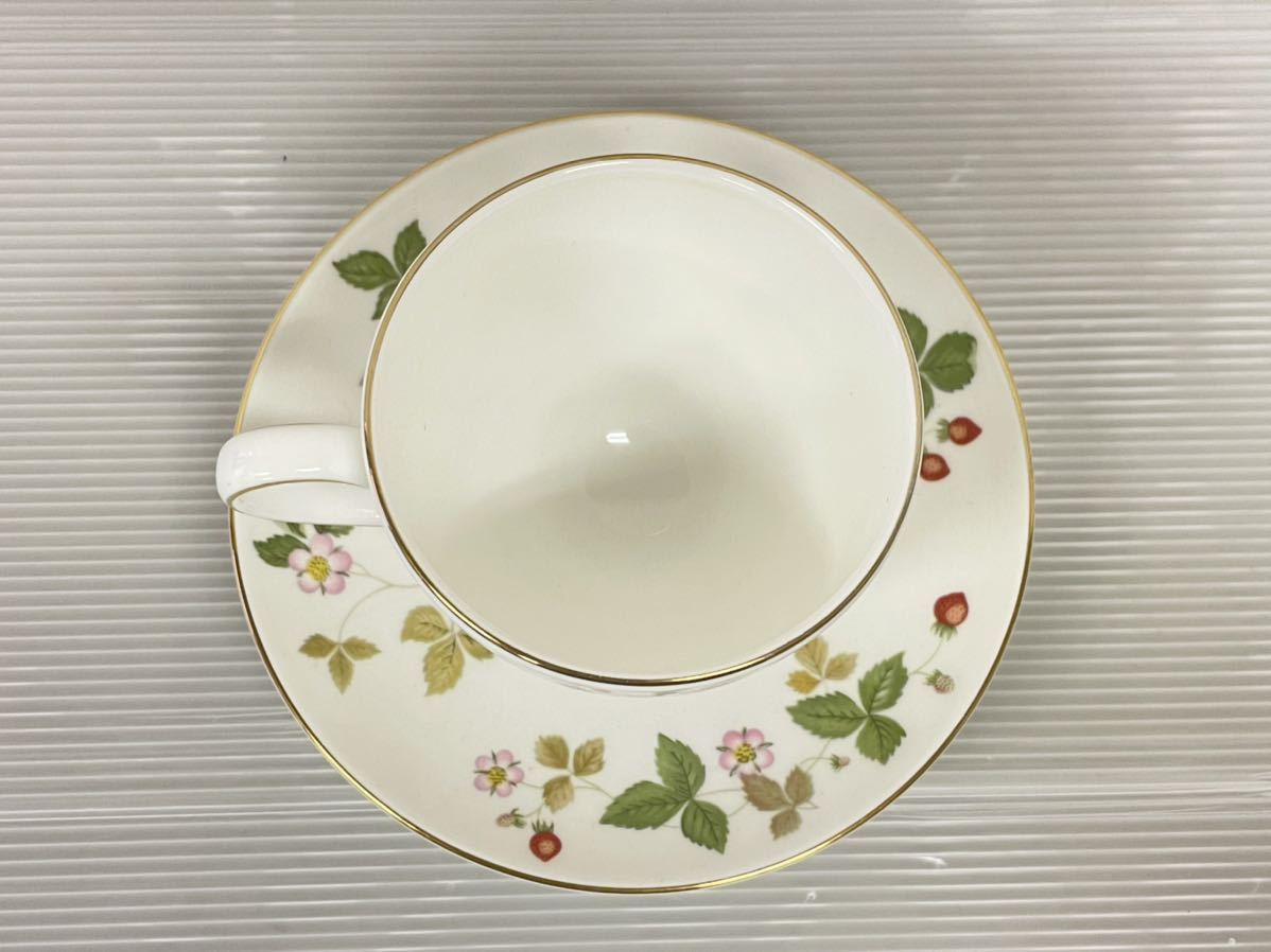 洋食器 ウェッジウッド WILD STRAWBERRY カップ＆ソーサ 4客 K0204 4点