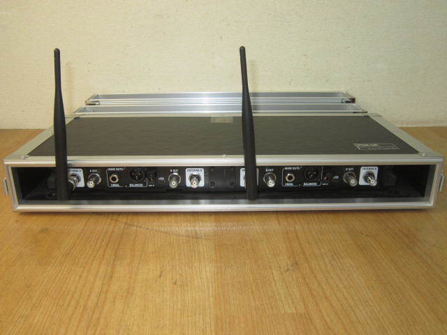 LINE 6 XD-V75 ワイヤレスシステム　2セット LINE6 デジタル ワイヤレスレシーバー XD-V75×2台 ケース付き No.2
