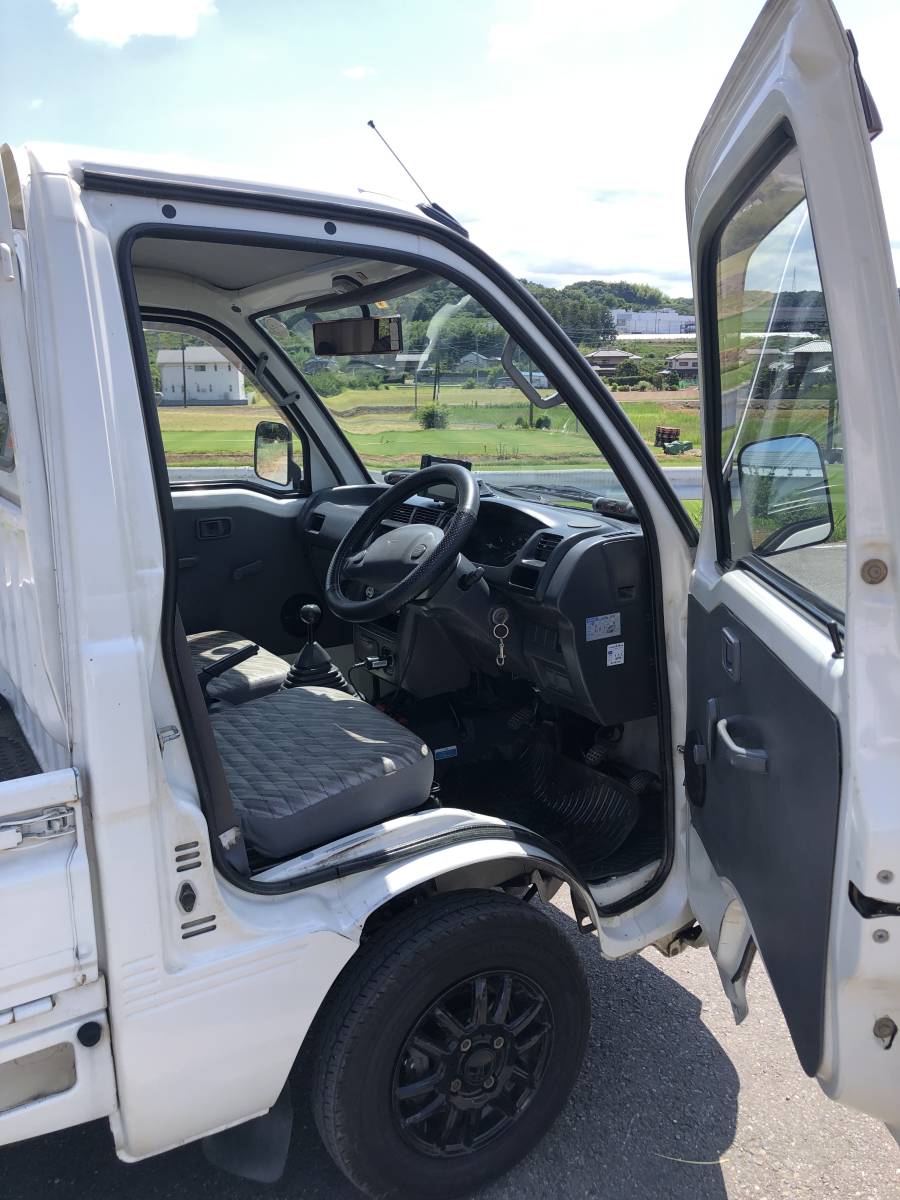 ダイハツ ハイゼット軽トラ 四駆 エアコン付き 実走2万9千キロ代 車検