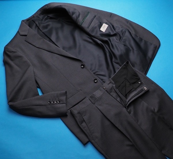 新品8万円 大手百貨店扱い 秋冬『LANEROSSI by マルゾット 伊製生地