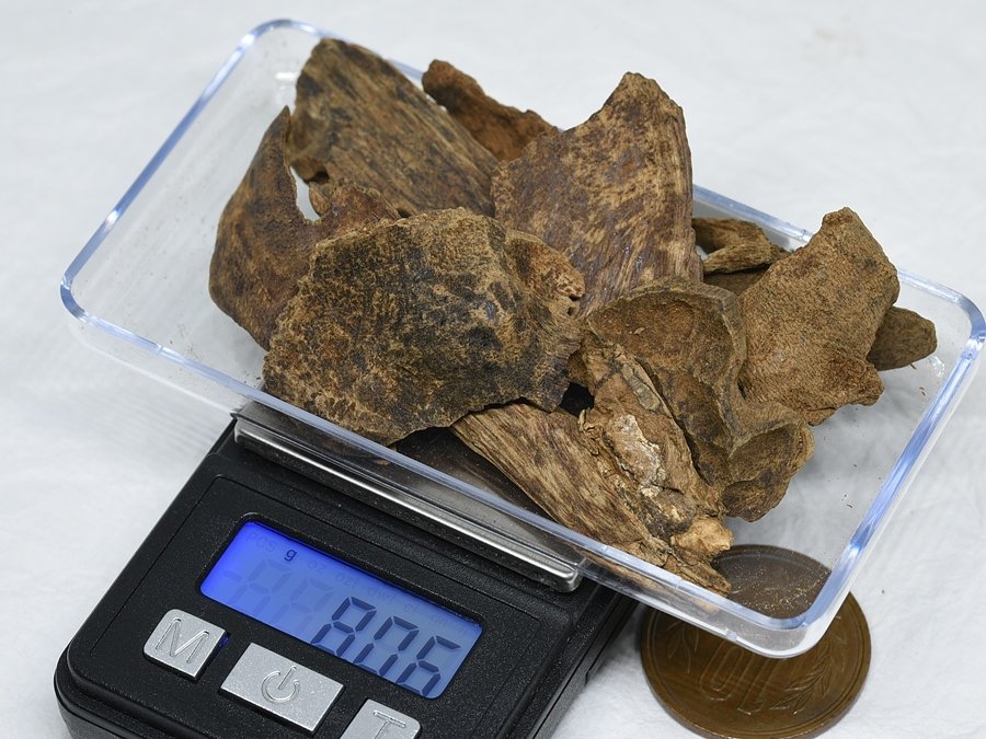 沈水沈香香木16.83g(伽羅沈香白檀)お香／聞香／香道具／茶道具／古