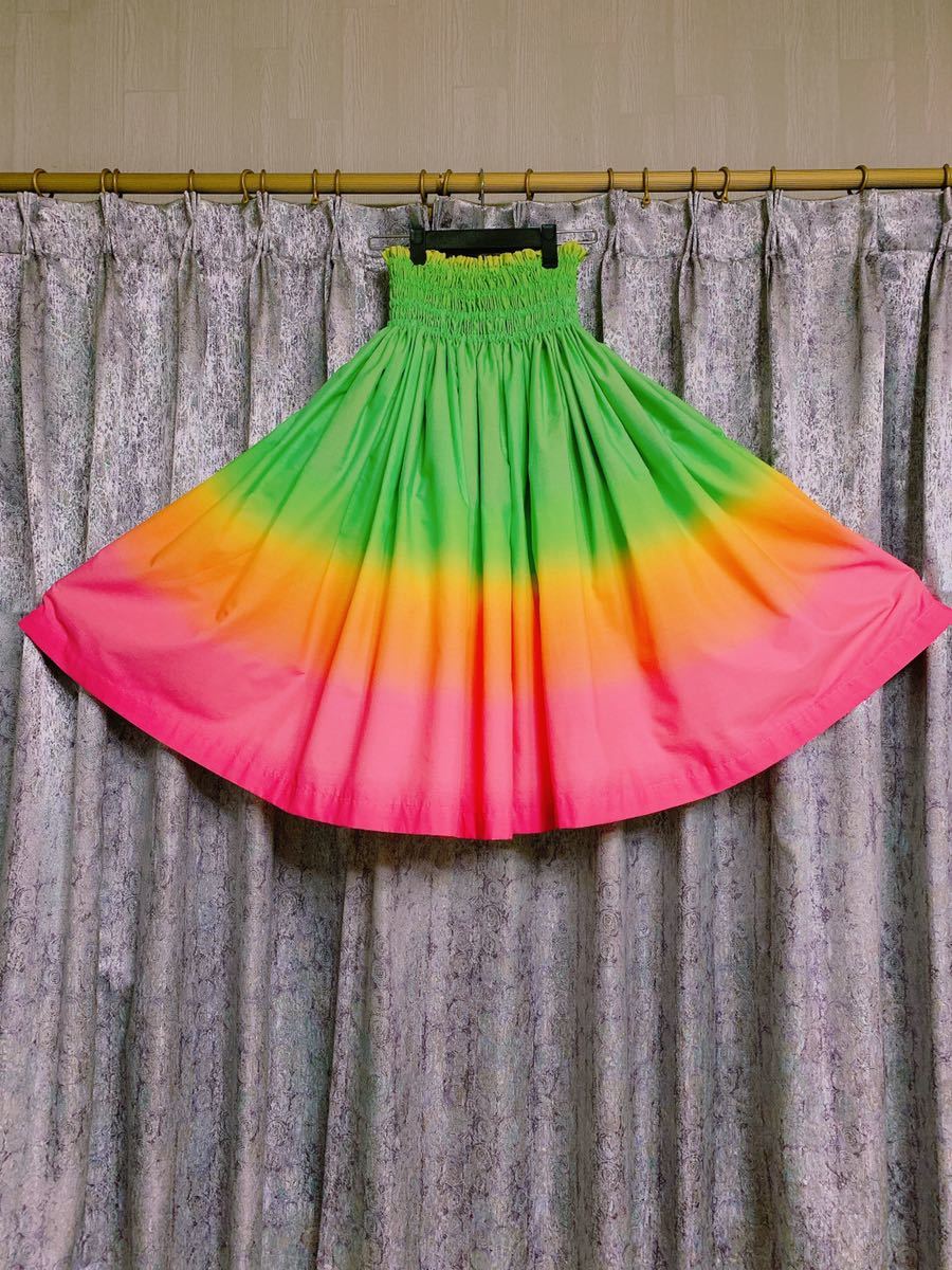 パウスカート フラダンス mahalo rainbow 虹 グラデーション ドレス
