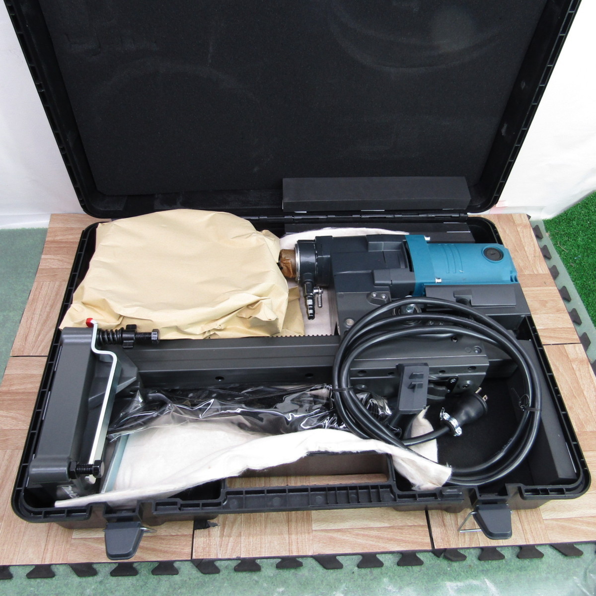 得価，100%新品 長期保管品 マキタ/makita ダイヤコアドリル DM172 領収書OK 即納 アクトツール町田店より出品(電動工具セット)｜売買されたオークション情報、yahooの商品情報をアーカイブ公開 - オークファン 電動工具セット