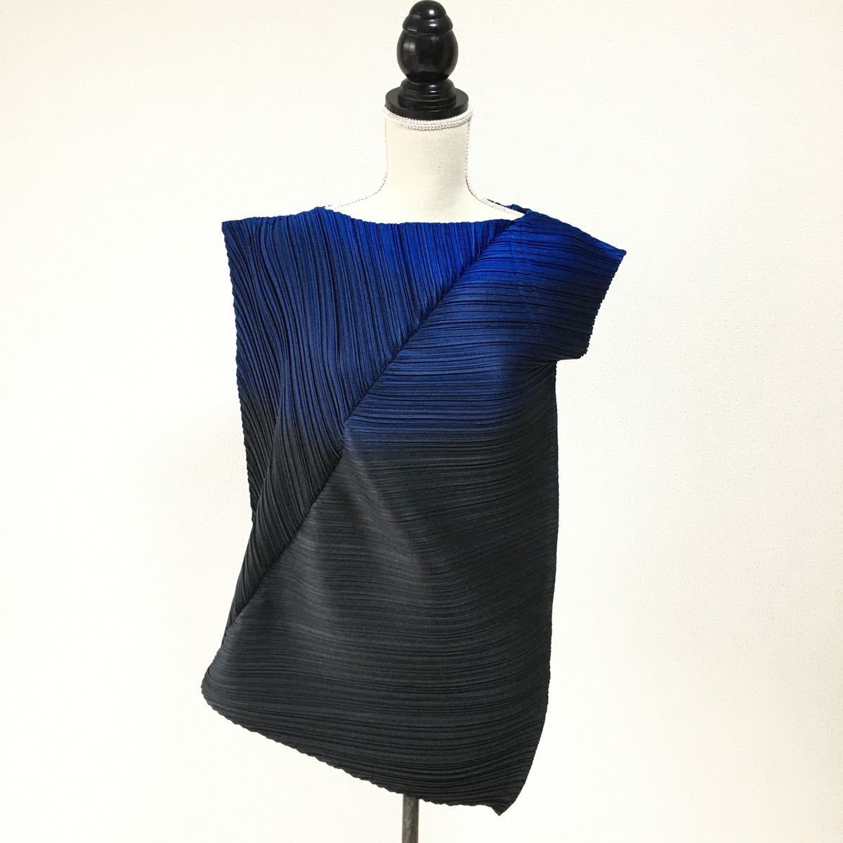 美品 ISSEY MIYAKE イッセイミヤケ グラデーション 変形 横プリーツ 