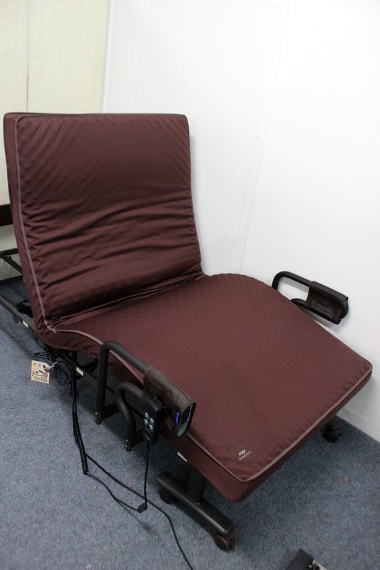 電動介護ベッド ax-be735n 中古使用期間1ヶ月程度 その他