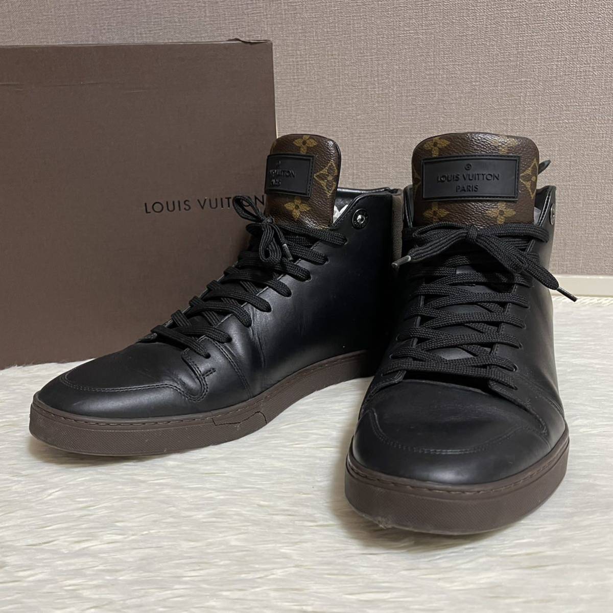 白 赤 スニーカー メンズ ハイカット ルイヴィトン 27 5 Portal Wanderingwillows Co Uk