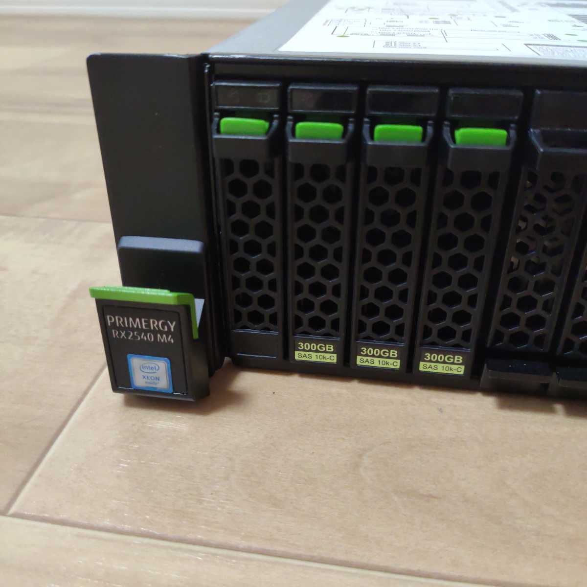 Fujitsu Primergy RX2540 M4 2 x Xeon Gold 5115 10C 2.40GHz 160GB 6