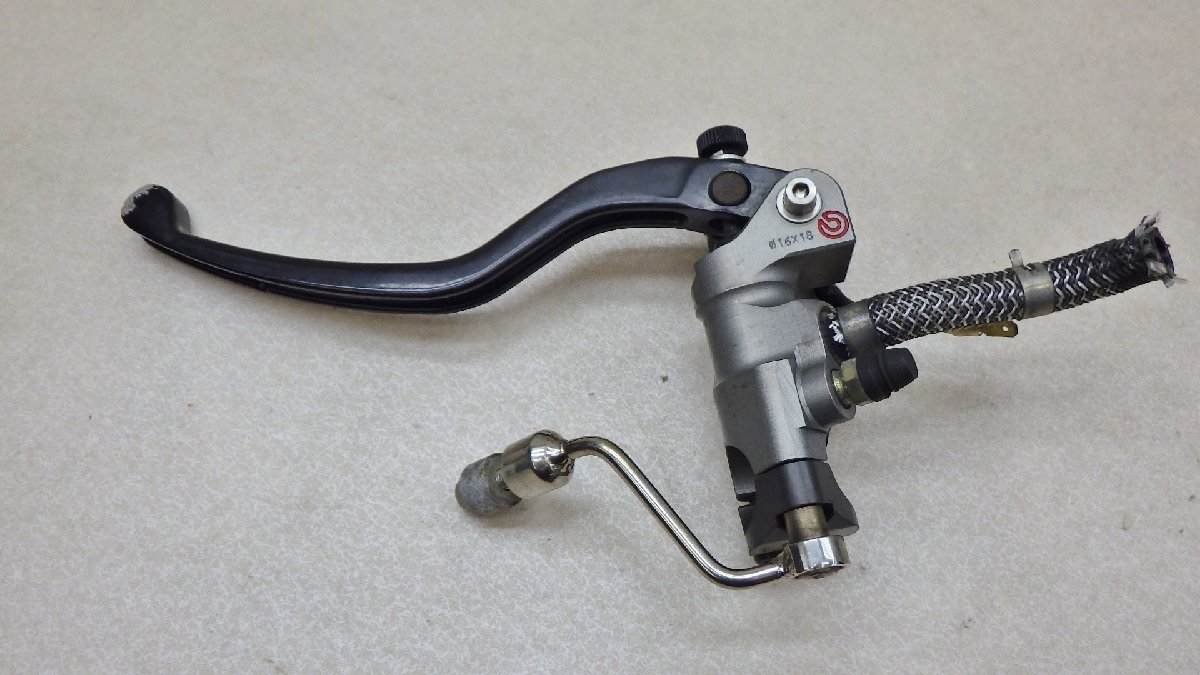 A813 ブレンボ クラッチマスター 16*18 ラジアル GSX1300R GX72 隼