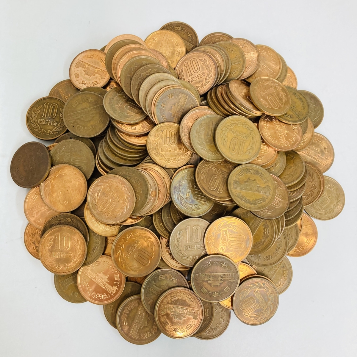 1円スタート 日本円 10円 200枚 額面 2000円 選別なし ギザ 昭和 平成 記念 年代物 硬貨 貨幣 コイン まとめ ざら銭 コレクション  ZC83 額面2000円 1円スタート 約200枚 紫式部 守礼門 (貨幣)の落札相場・落札価格