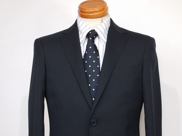 春夏■背抜きスーツ3879　ノータック　2っ釦スーツ★A4★濃紺★無地★ウォシャブル仕様