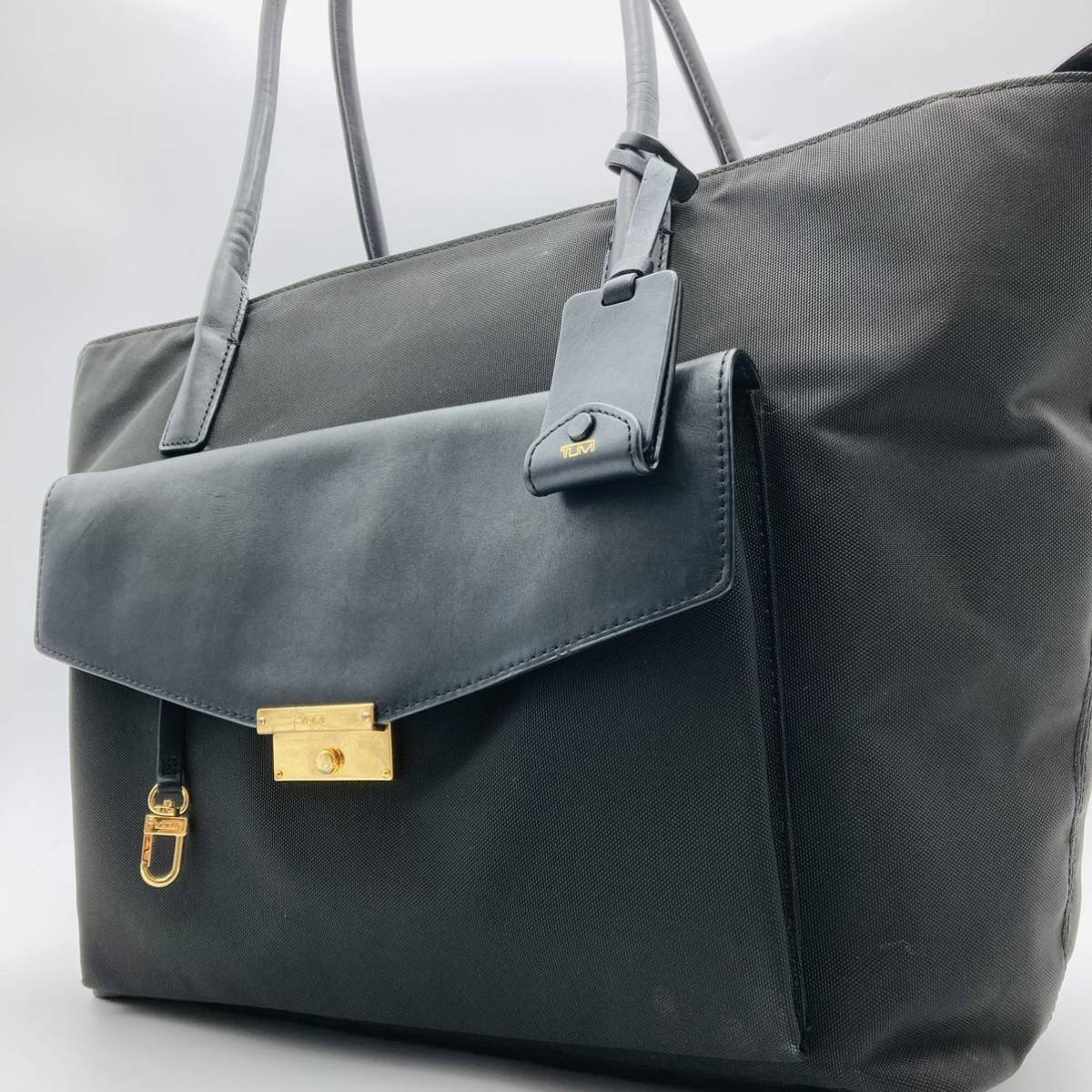 大得価，定番人気 1円 極 TUMI トゥミ トートバッグ ショルダーバッグ レザー 本革 ナイロン ブラック 黒 肩掛け A4収納可能 大容量 メンズ 73611D(その他)｜売買されたオークション情報、yahooの商品情報をアーカ かばん、バッグ