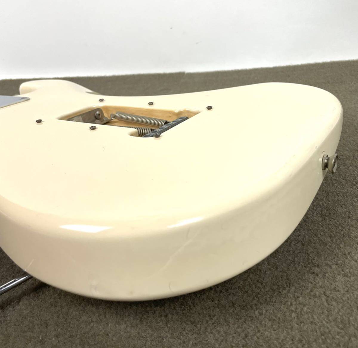 Japan Vintage Fender Stratocaster Cシリアル 1985 80年台 フジゲン フェンダー ストラトキャスター ギター アイボリー ホワイト系 ストラトキャスター 売買されたオークション情報 Yahooの商品情報をアーカイブ公開 オークファン Aucfan Com