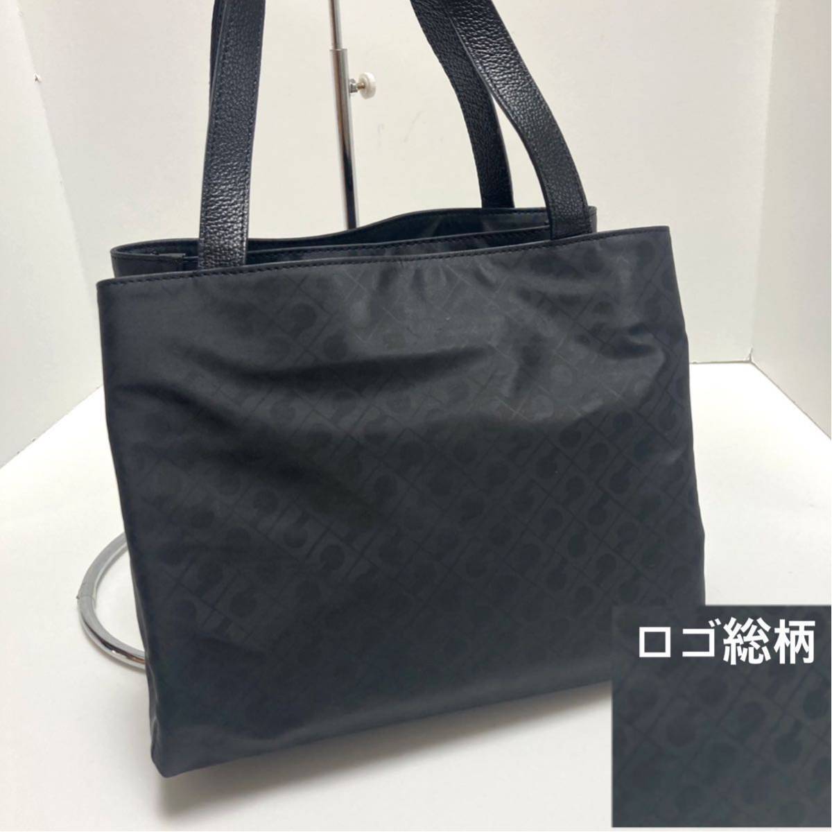 定番人気，大得価 ゲラルディーニ GHERARDINI ハンドバッグ 黒 総柄 ロゴ総柄 ロゴ金具 イタリア製 レディース 仕切り ポケット(ゲラルディーニ)｜売買されたオークション情報、yahooの商品情報をアーカイブ公開 ゲラルディーニ