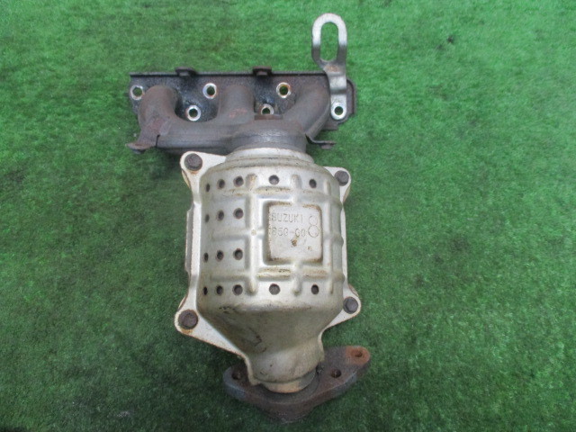 スズキ　触媒　コンバーター　85GーC スズキ MH21S ワゴンR K6A 85G-C08 エキマニ 触媒 キャタライザー