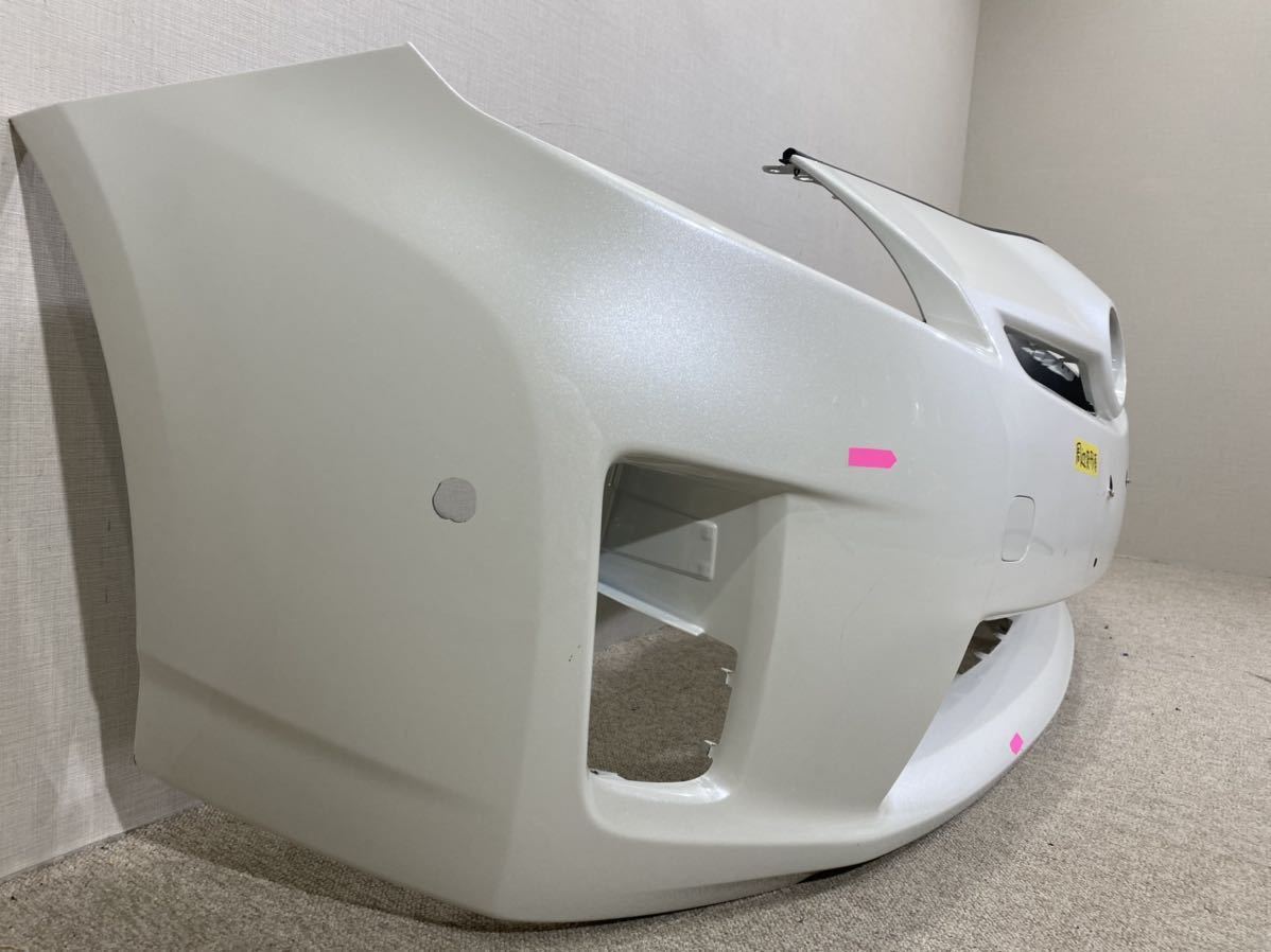 ZVW30 前期 プリウス 純正 フロントバンパー (070 ホワイトパール
