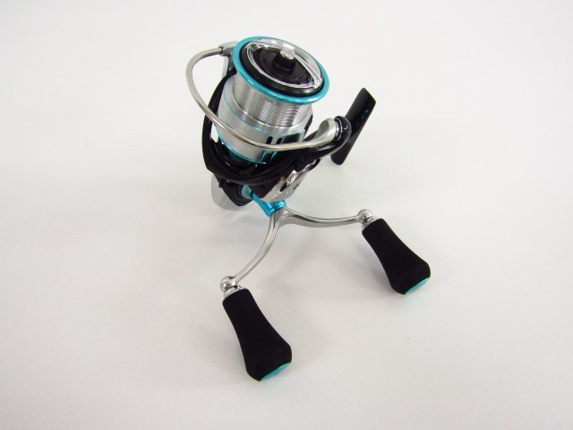 DAIWA 19 Emeraldas LT3000S-C-DH リール▽A9288 リール Daiwa 19