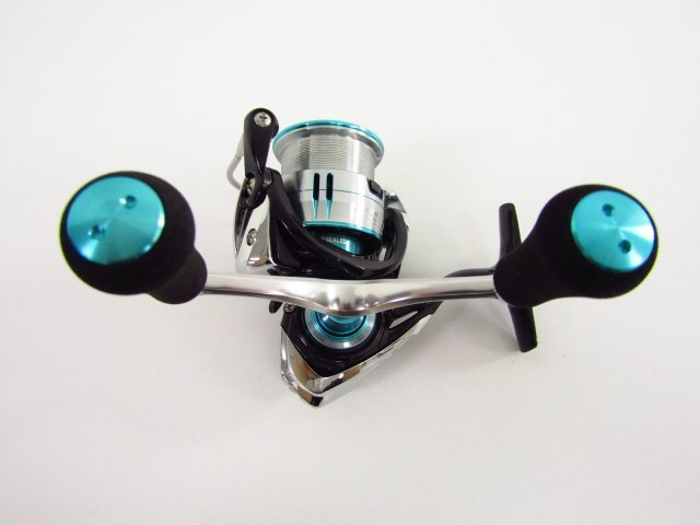 DAIWA 19 Emeraldas LT3000S-C-DH リール▽A9288 リール Daiwa 19