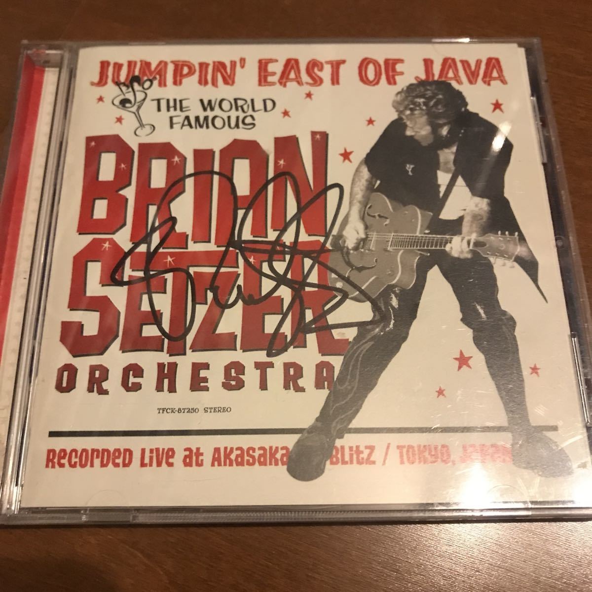 タレントグッズ BRIAN SETZER 直筆サイン入りポストカード ブライアン