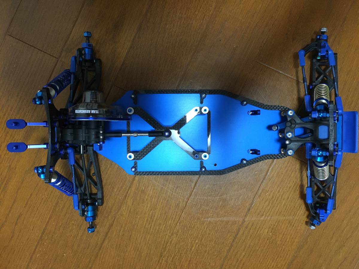CENTRO C4.1　RC10 B4 コンバージョン　未走行
