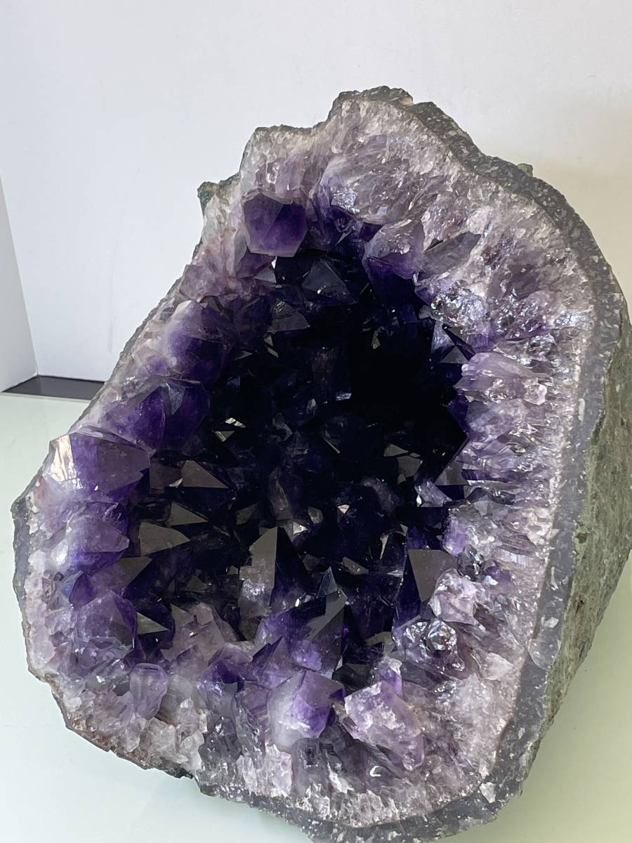 特大 約17.8kg ブラジル産 アメジストドーム 紫水晶 レインボー 特大 約17.8kg ブラジル産 アメジストドーム 紫水晶 レインボー