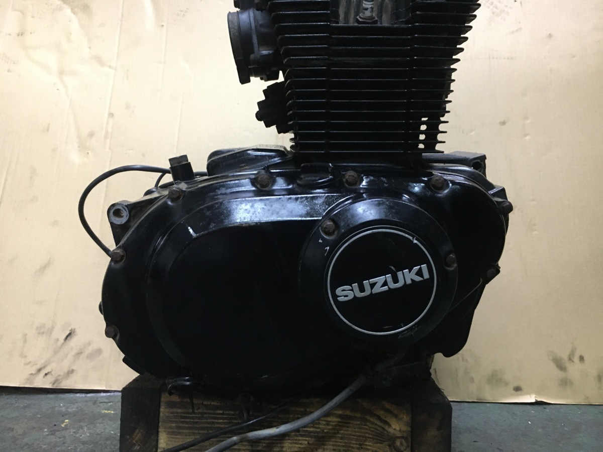 GS400E スズキ Yahoo!オークション 純正 1A item RGA- 検索 エンジン GK54A-101 details SUZUKI | GK54A 現車 妥協なきメカニズムと車体構成：スズキGS4001976