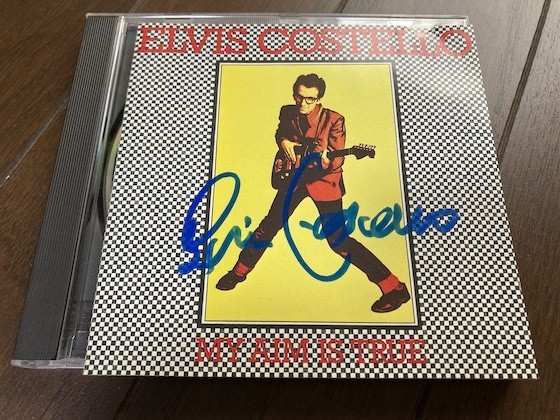 - 直筆 エルヴィスコステロ レア サイン CD elvis : costello メルカリ 本人直筆サイン入り 日本盤LP帯付き Elvis Costello エルヴィス・コステロ 人気
