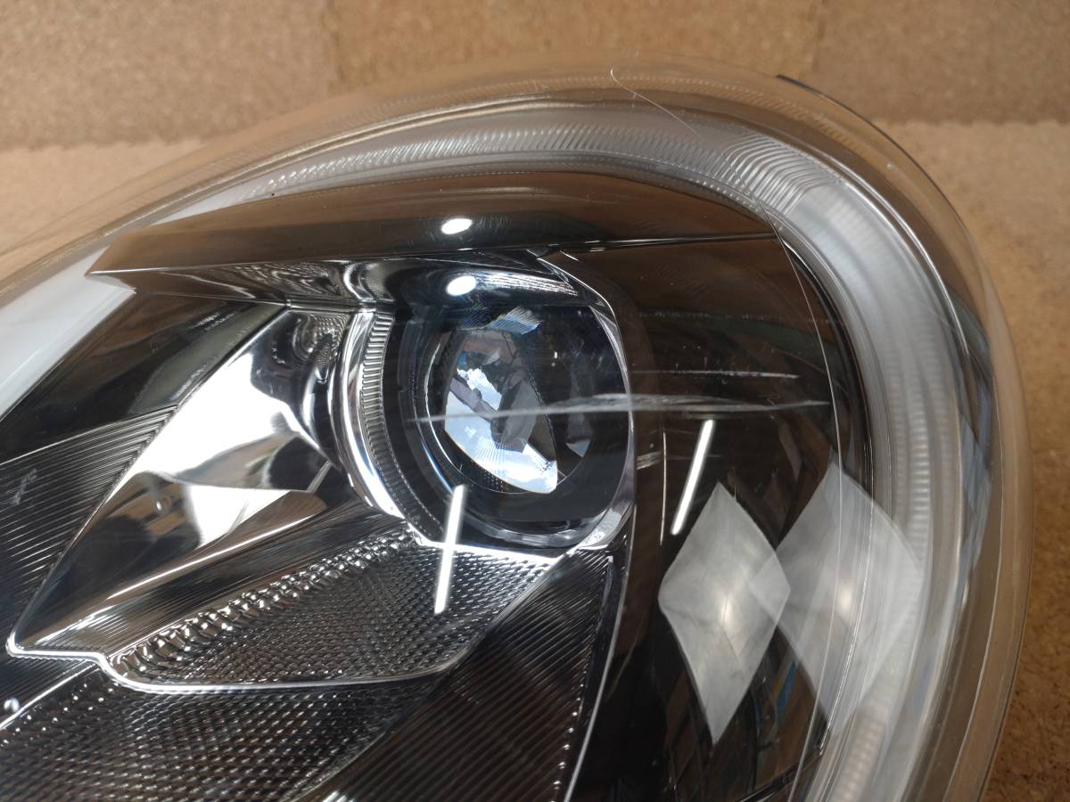 ダイハツ キャスト LA250S LA260S 左ヘッドライト LED KOITO コイト