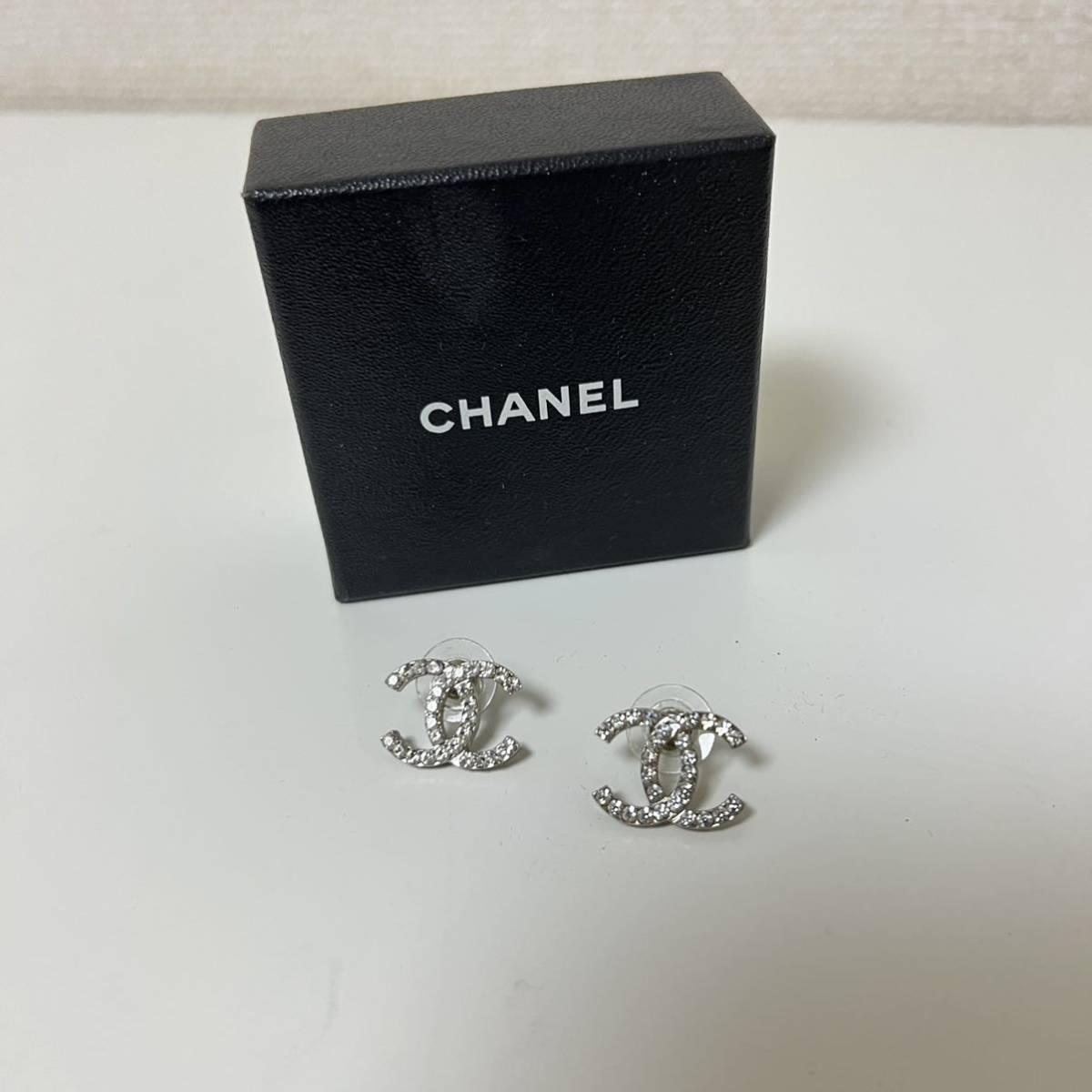 シャネル ピアス 箱付 ストーン ココ 箱付きCHANEL シャネル ライン