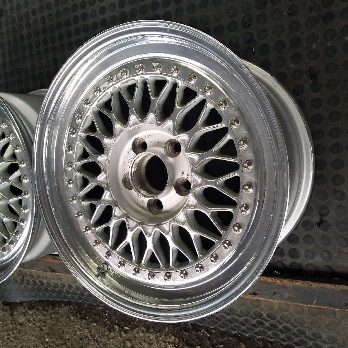管理番号：W7-195【2本のみ】【17x9J 5x114.3 ET+40 ハブ66】BBS