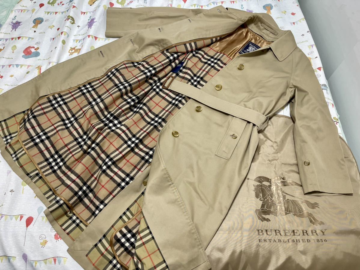 24万☆超美品高年式光沢ハニーベージュ40 0 LL BURBERRYバーバリー