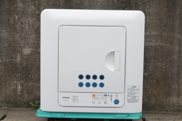 動作可!!【TOSHIBA 東芝】（ED-60C）衣類乾燥機 2018年製 容量6キロ