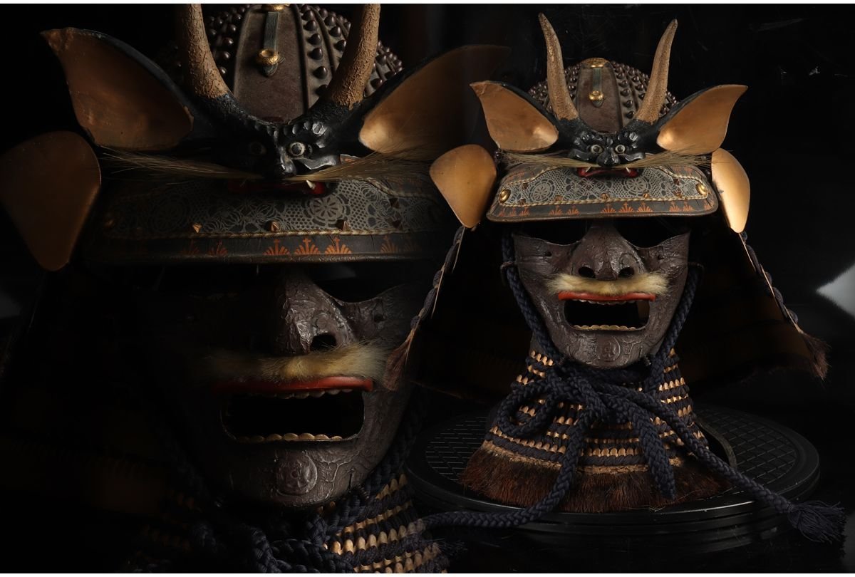 URA 時代武具/鬼前立三十二間星兜/2-8-23 検 骨董/鎧/兜/武具/甲冑/刀 