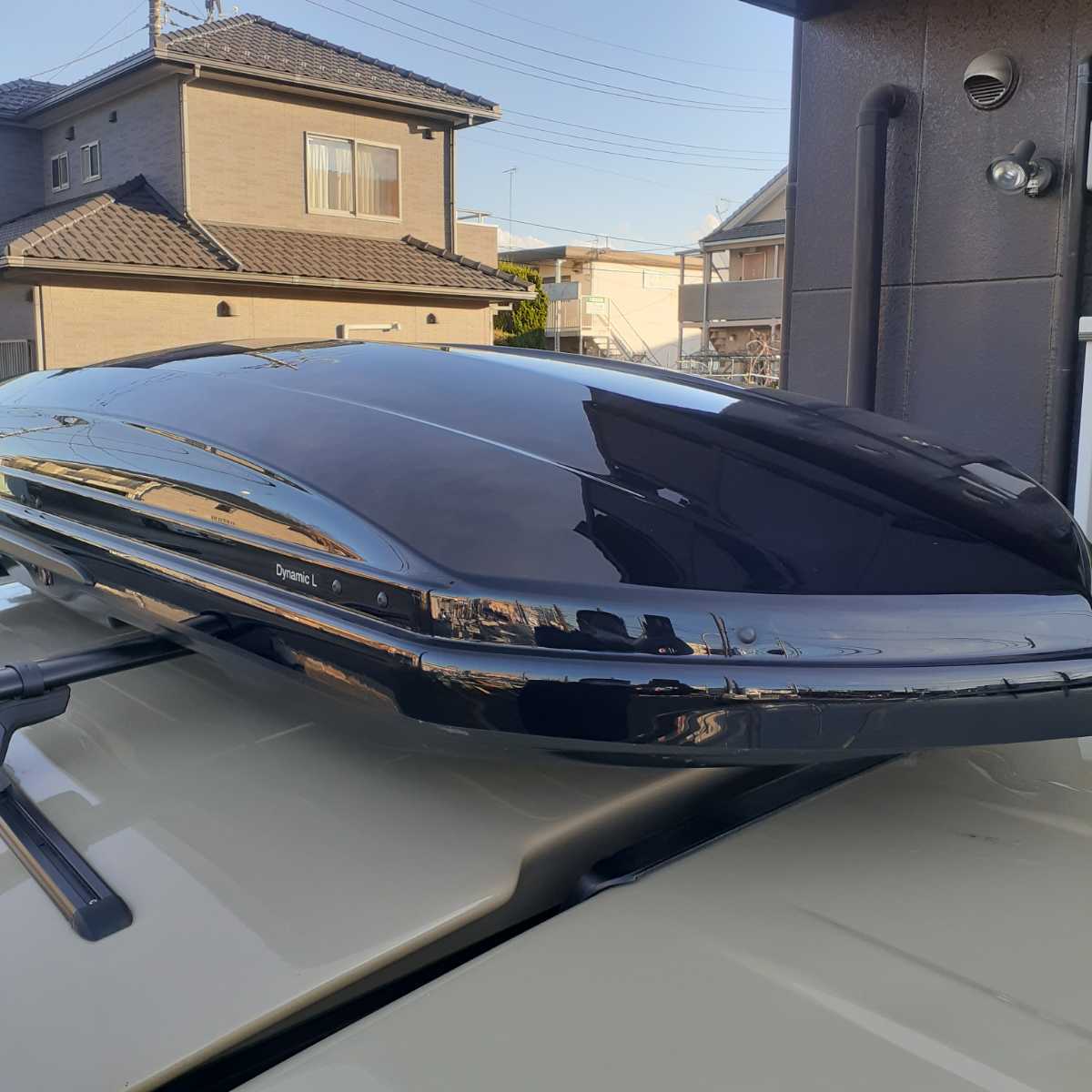 売切 ルーフボックス THULE SWEDEN スーリー Dynamic M グロスブラック 