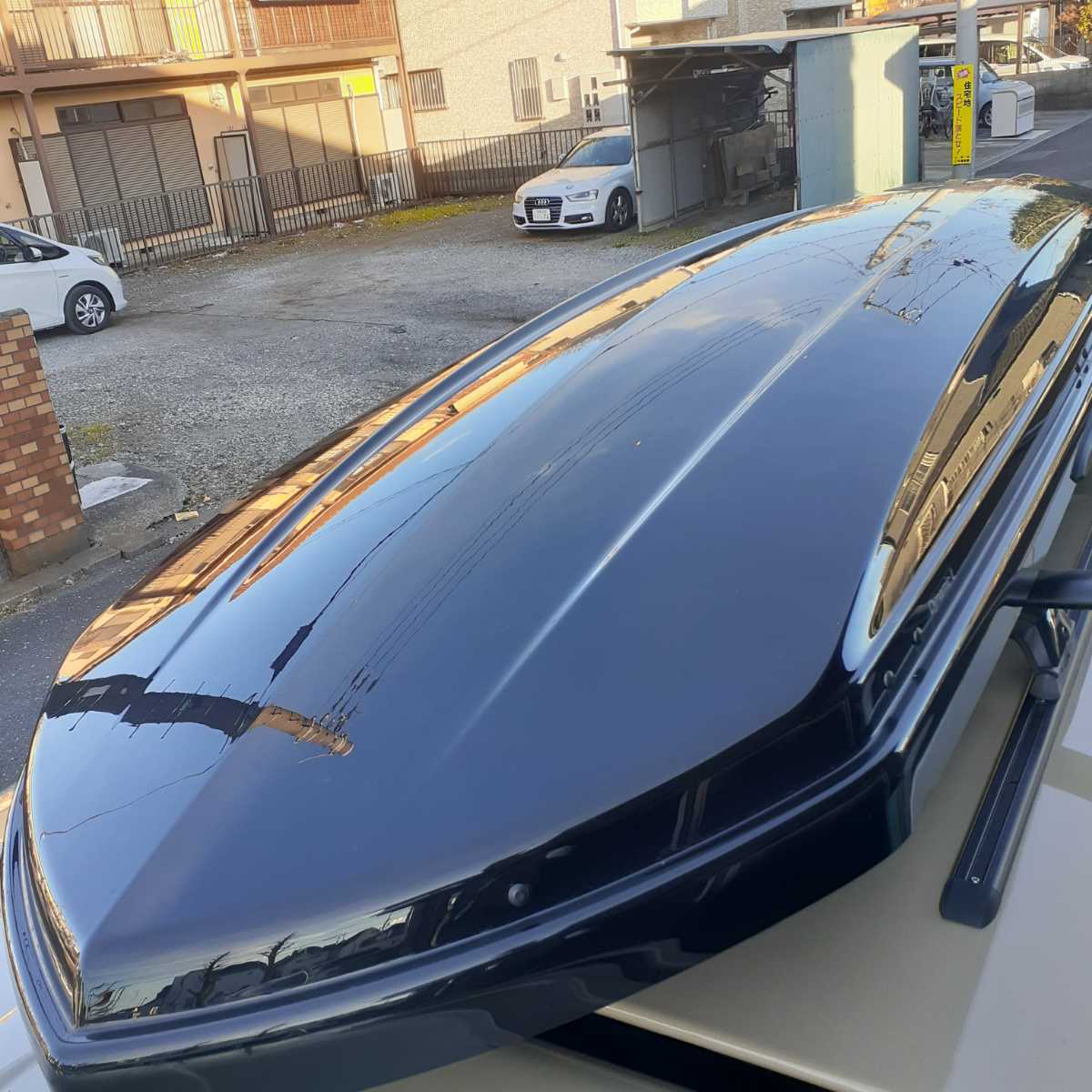 売切 ルーフボックス THULE SWEDEN スーリー Dynamic M グロスブラック 