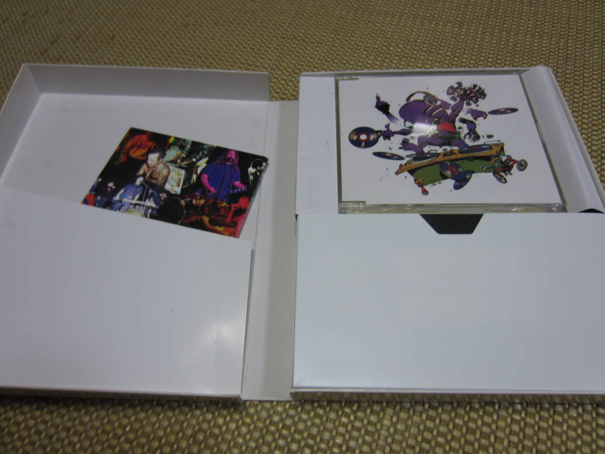 EPITAPH SAMPLER BOX ☆CD ・ポストカードセット・VHSビデオテープ 