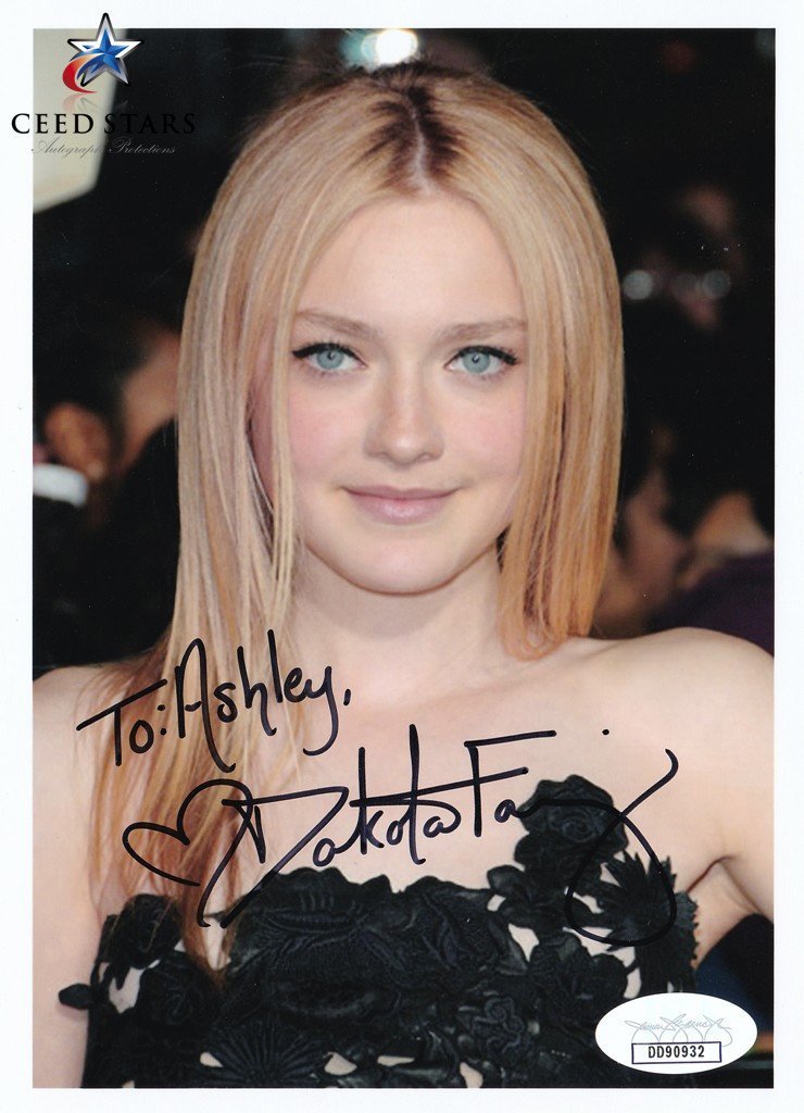 ダコタ・ファニング 直筆サイン入り写真 CS特許ダコタ・ファニング