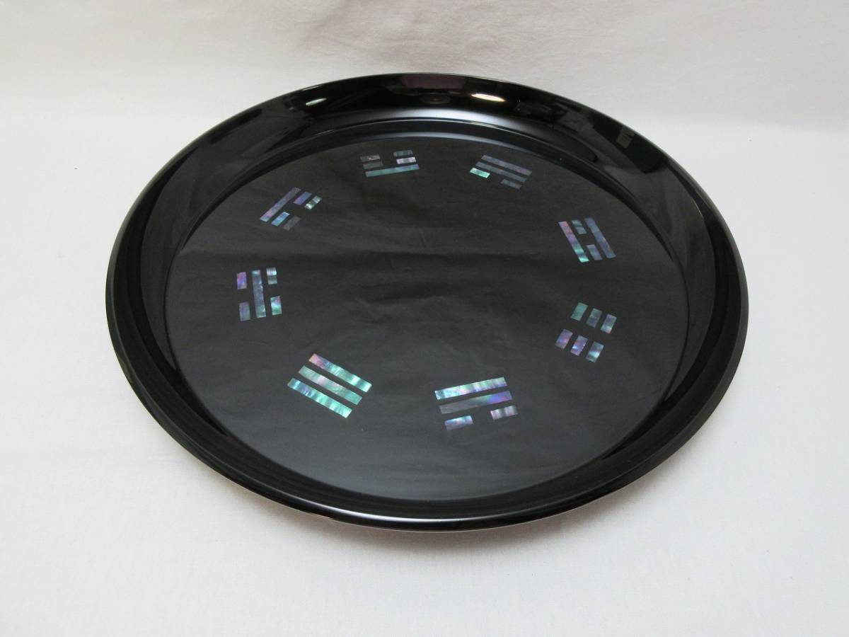 みん３点おまとめ 407371 【 ほぼ未使用 茶道具 木製漆器 黒真塗 八卦盆 螺鈿細工 紙箱
