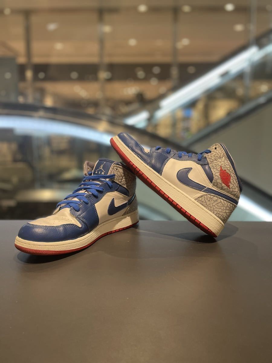 極希少 高騰 【 NIKE JORDAN1 MID true blue 】 ナイキ