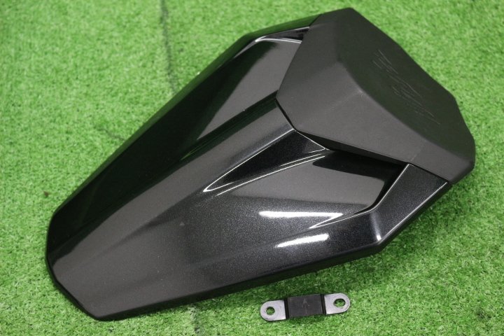 【tsuu】専用出品 40096☆ZX-25R.（ZX250E） 純正 シングルシートカウル | シングル