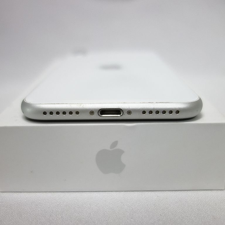 iPhone 第2世代 ジャンク SE2 1円スタート - レッド128GB本体 product