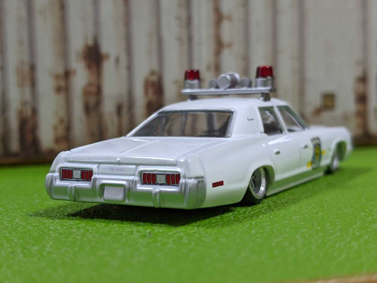 ★1/64 トミカサイズ　ダッジ　ロイヤルモナコ　ポリスカー改深リム、ローダウン、他にも色々出品中! ダッジ Yahoo!オークション - Dodge 0 ローの中古品