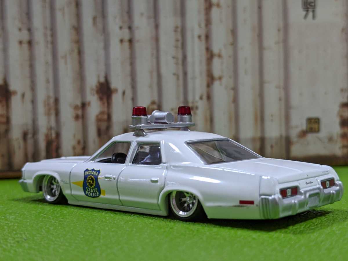 ★1/64 トミカサイズ　ダッジ　ロイヤルモナコ　ポリスカー改深リム、ローダウン、他にも色々出品中! ダッジ Yahoo!オークション - Dodge 0 ローの中古品