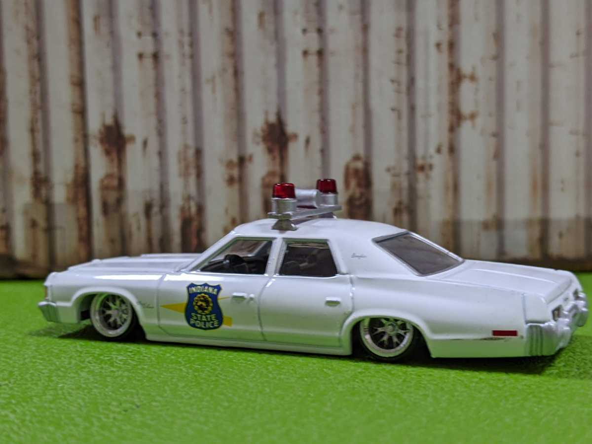 ★1/64 トミカサイズ　ダッジ　ロイヤルモナコ　ポリスカー改深リム、ローダウン、他にも色々出品中! ダッジ Yahoo!オークション - Dodge 0 ローの中古品